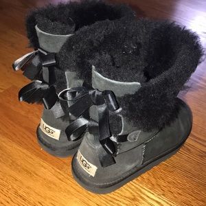 Bailey Bow Uggs